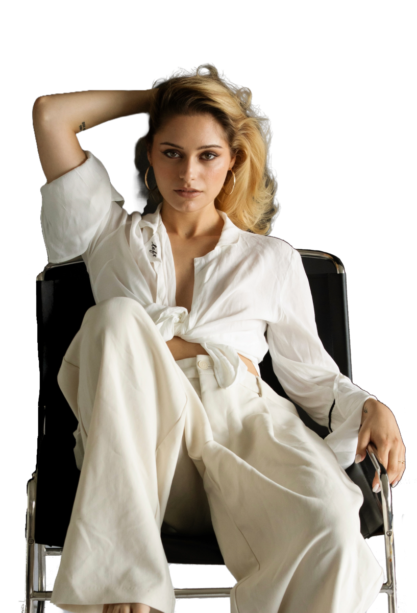 alina_khani_hero_2026